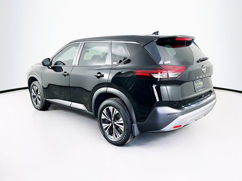 Used 2023 Nissan Rogue SV image 5