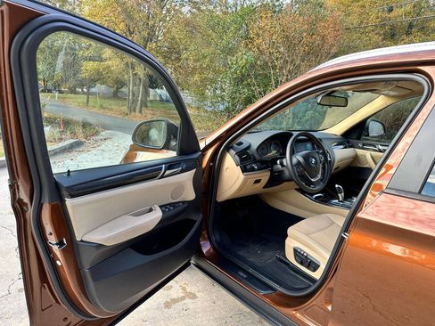 Used 2017 BMW X3 sDrive28i image 8