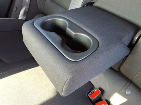 Used 2022 Chevrolet Malibu LT image 35