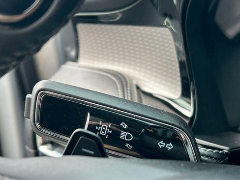 Used 2024 Lincoln Corsair Grand Touring w/ Rear Removable Package Tray image 31