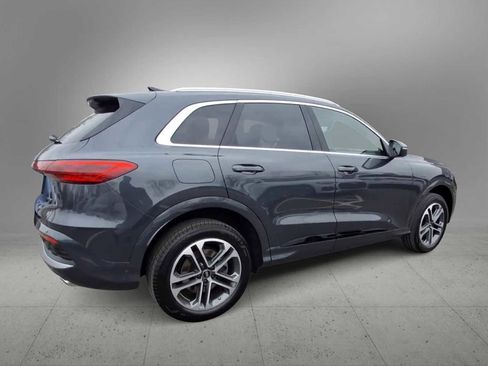 Used 2025 Audi Q5 Premium Plus w/ Premium Plus image 8