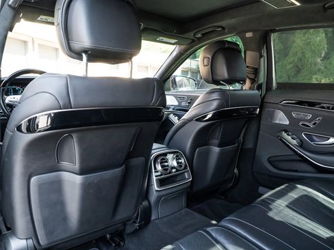 Used 2018 Mercedes-Benz S 560 Sedan image 32