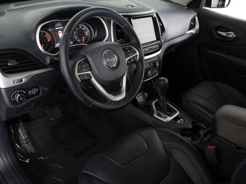 Used 2016 Jeep Cherokee Limited w/ Luxury Group FWD image 18