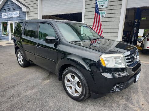 Used 2015 Honda Pilot EX image 2
