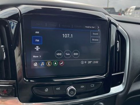 Used 2022 Chevrolet Traverse LT w/ LT Premium Package AWD/4WD image 47