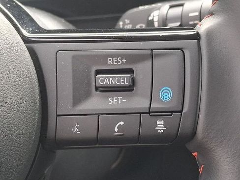 Certified 2025 Nissan Kicks SR image 22