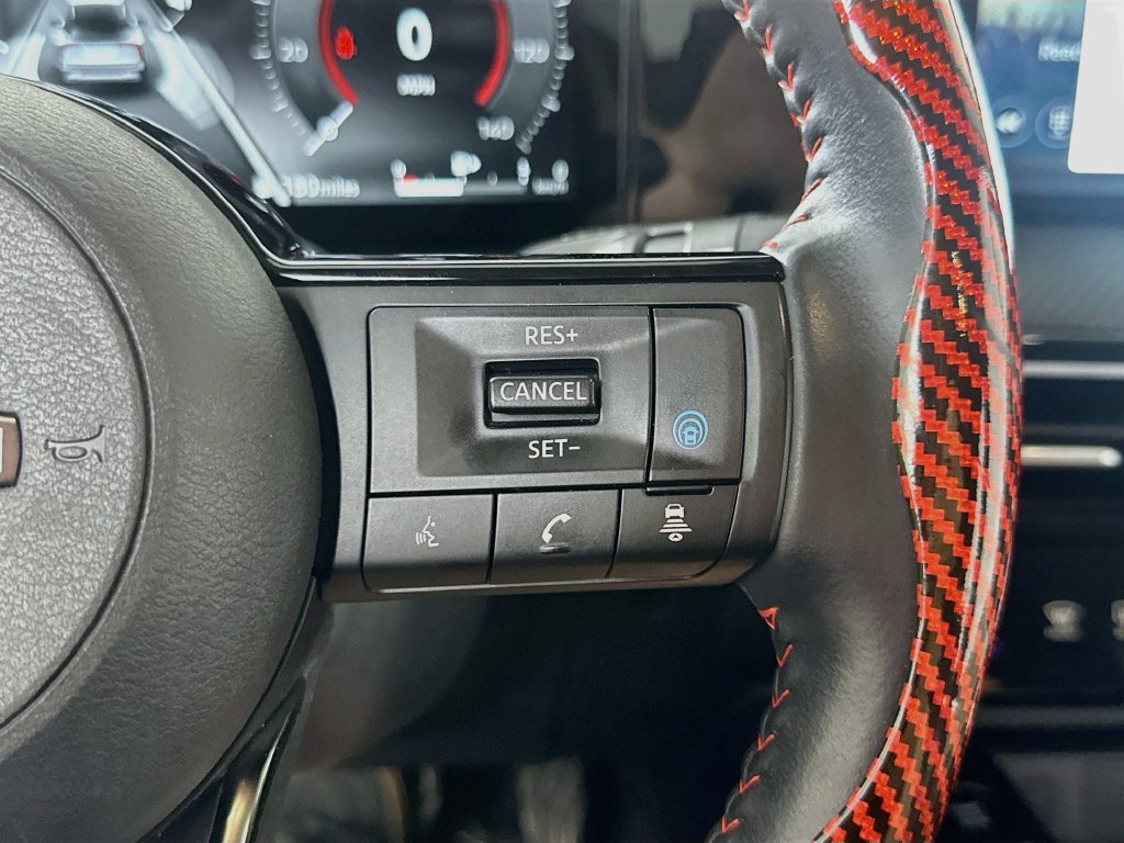 Used 2025 Nissan Kicks SR AWD/4WD image 25