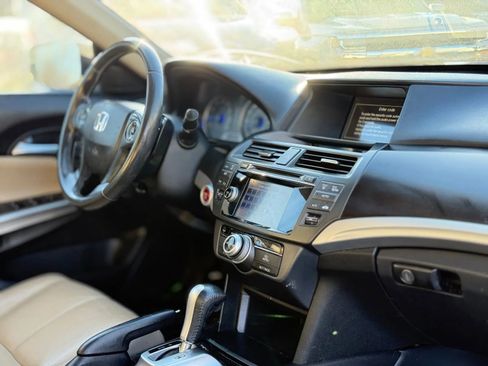 Used 2014 Honda Crosstour EX-L image 16