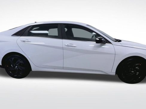 New 2026 Hyundai Elantra SEL Sport Premium FWD image 23