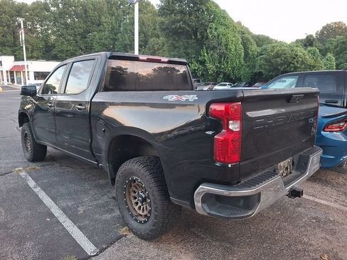 Used 2023 Chevrolet Silverado 1500 LT w/ Protection Package AWD/4WD image 10