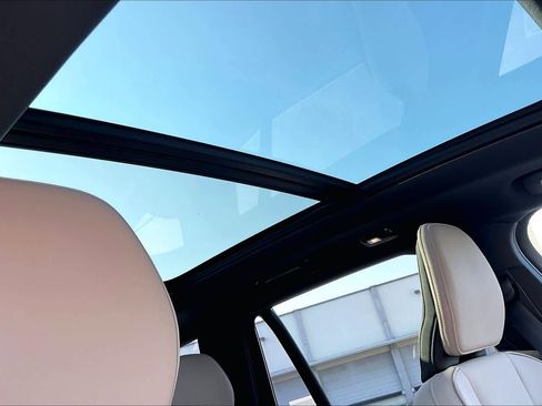 Used 2025 Volvo XC90 B6 Core w/ Protection Package Premier image 25