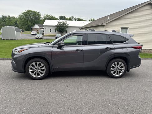 Used 2022 Toyota Highlander Limited AWD/4WD image 6
