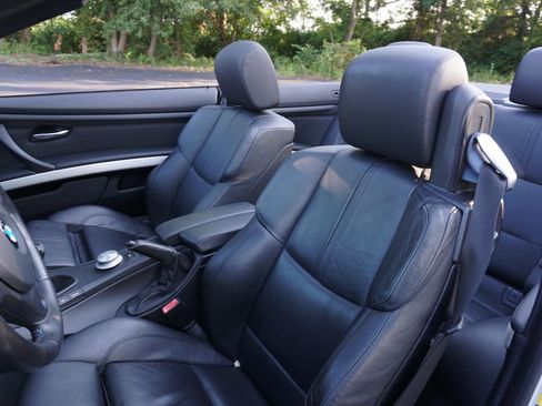 Used 2008 BMW M3 Convertible RWD image 24