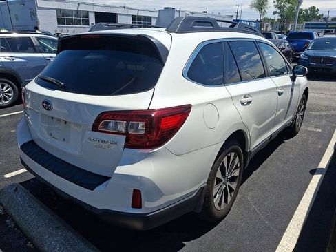 Used 2015 Subaru Outback 2.5i Limited AWD/4WD image 7