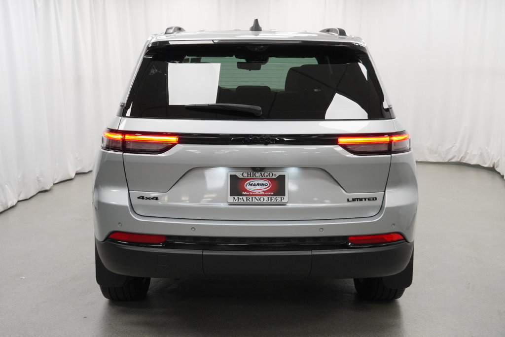 Certified 2025 Jeep Grand Cherokee Limited w/ Luxury Tech Group II AWD/4WD image 20