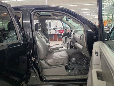 Used 2019 Nissan Frontier SL AWD/4WD image 10