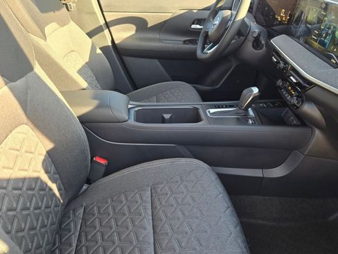 New 2026 Nissan Kicks SV w/ SV Premium Package AWD/4WD image 6