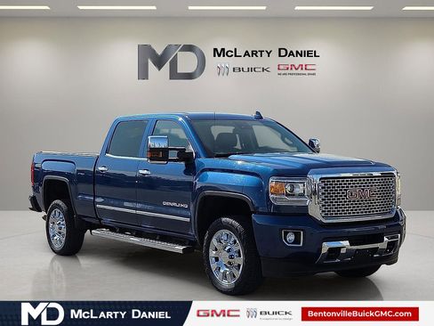 Certified 2017 GMC Sierra 2500 Denali image 1