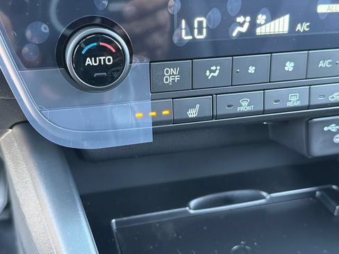 New 2026 Subaru Outback Limited AWD/4WD image 30