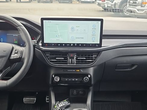 Used 2024 Ford Escape ST-Line w/ Tech Pack #1 image 17