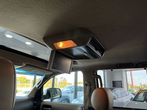 Used 2012 Toyota Sequoia Platinum image 8