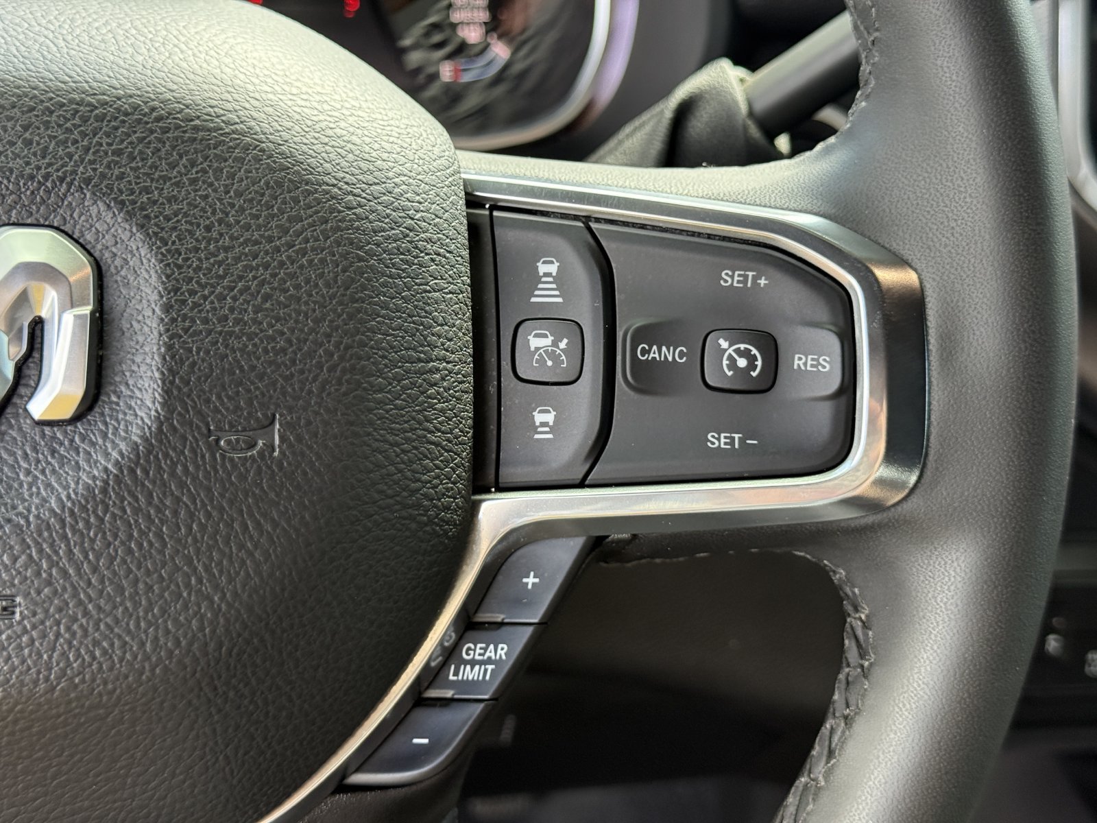 Used 2025 RAM 2500 Laramie w/ Night Edition AWD/4WD image 36
