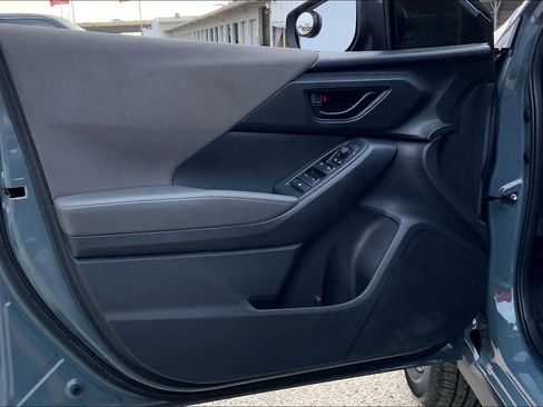 Used 2024 Subaru Crosstrek 2.0i image 21