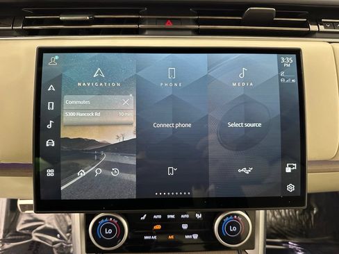 Used 2023 Land Rover Range Rover Long Wheelbase Autobiography AWD/4WD image 32