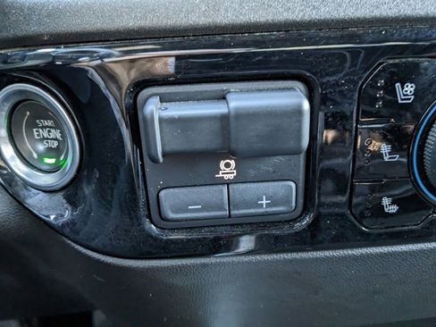 Used 2024 Chevrolet Silverado 2500 High Country w/ Technology Package image 43