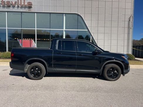 Used 2023 Honda Ridgeline Black Edition image 7