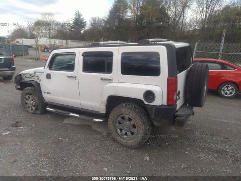 Used 2006 HUMMER H3 image 2