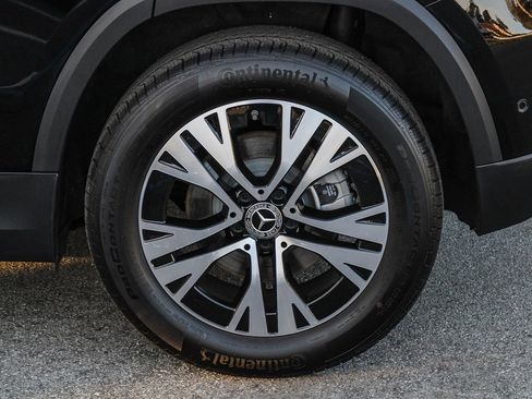 Certified 2025 Mercedes-Benz GLA 250 4MATIC image 11