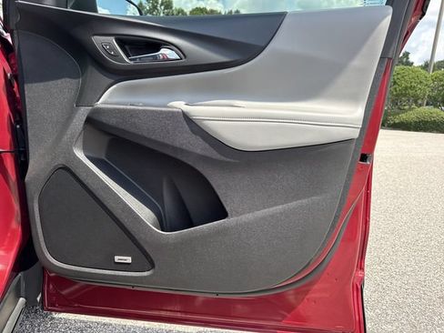 Used 2020 Chevrolet Equinox Premier FWD image 27