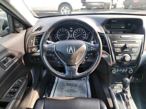 Used 2017 Acura ILX FWD image 10