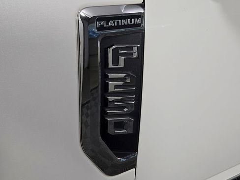Used 2022 Ford F250 Platinum w/ Tremor Off-Road Package image 32