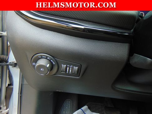 Certified 2025 Jeep Compass Latitude w/ Convenience Group AWD/4WD image 18
