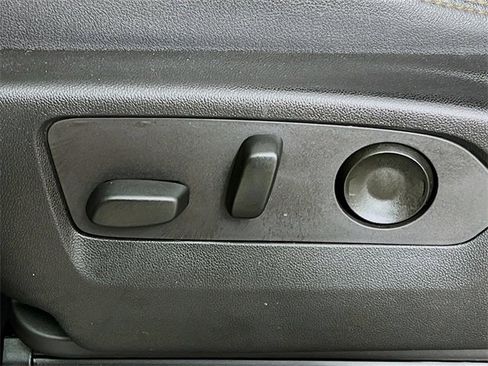 Used 2022 GMC Sierra 1500 AT4 w/ AT4 Premium Package image 11