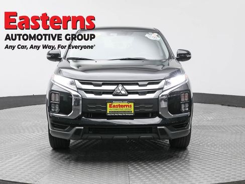 Used 2024 Mitsubishi Outlander Sport SE image 2