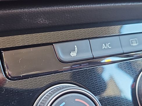New 2026 Volkswagen Taos S AWD/4WD image 9