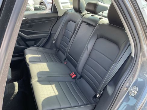 Used 2024 Volkswagen Jetta SE FWD image 20