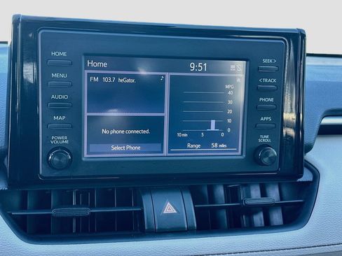 Used 2019 Toyota RAV4 XLE FWD image 13