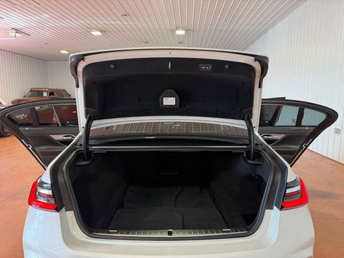 Used 2020 BMW 740i xDrive w/ M Sport Package AWD/4WD image 32