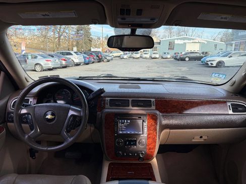 Used 2012 Chevrolet Tahoe LTZ image 22