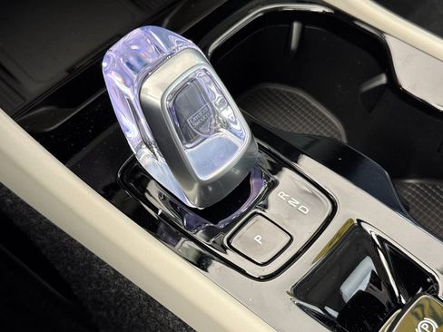 New 2026 Volvo XC40 B5 Plus AWD/4WD image 21