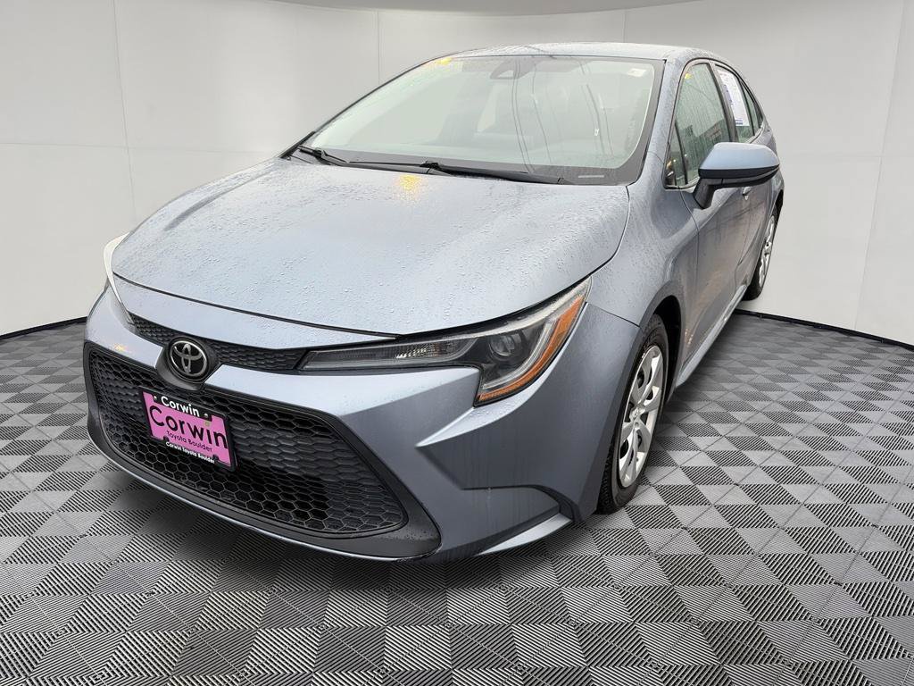 Used 2021 Toyota Corolla LE FWD image 3