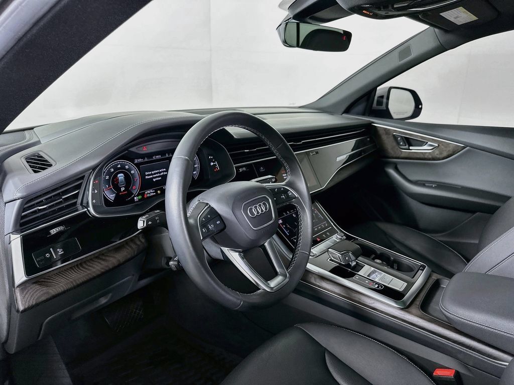 Used 2021 Audi Q8 Prestige w/ Prestige Package AWD/4WD image 10