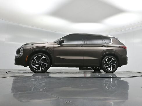 Used 2022 Mitsubishi Outlander SEL image 52