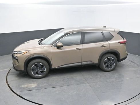 Used 2025 Nissan Rogue SV image 45