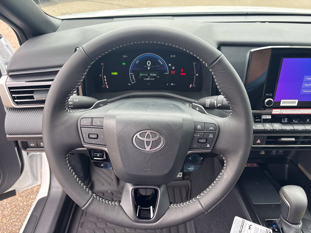 Used 2026 Toyota Camry SE FWD image 21