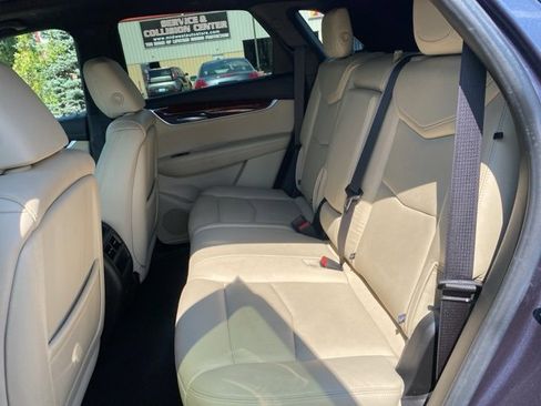 Used 2019 Cadillac XT5 Luxury image 19